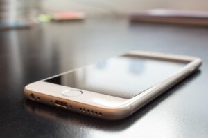 Handy_PC_Welt_Smartphone_klein